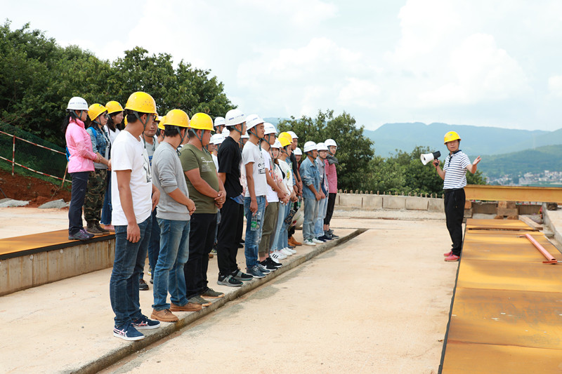 1533809644102759.jpg image002.jpg