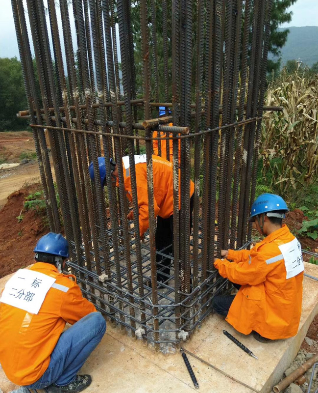 1540177443762738.jpg 墩柱箍筋安裝比賽現場.jpg