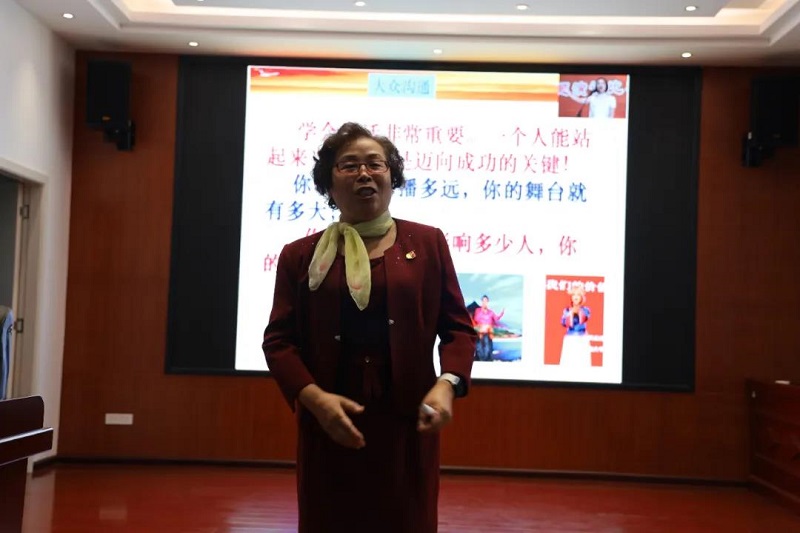 1602293789424514.jpg 老師3.jpg