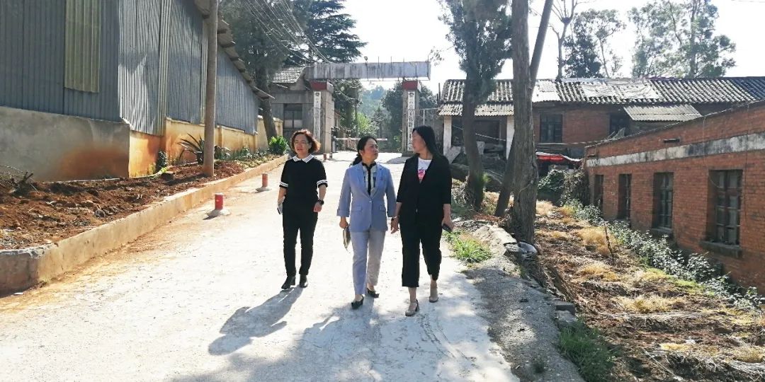 1651714963224883.jpg 2022-04-27-郭玲帶隊(duì)到工業(yè)公司開(kāi)展節(jié)前消防安全檢查.jpg