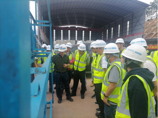 1652748299140173.png 2022-05-13-公司組織開展高速公路施工管理觀摩交流學(xué)習(xí)1.png