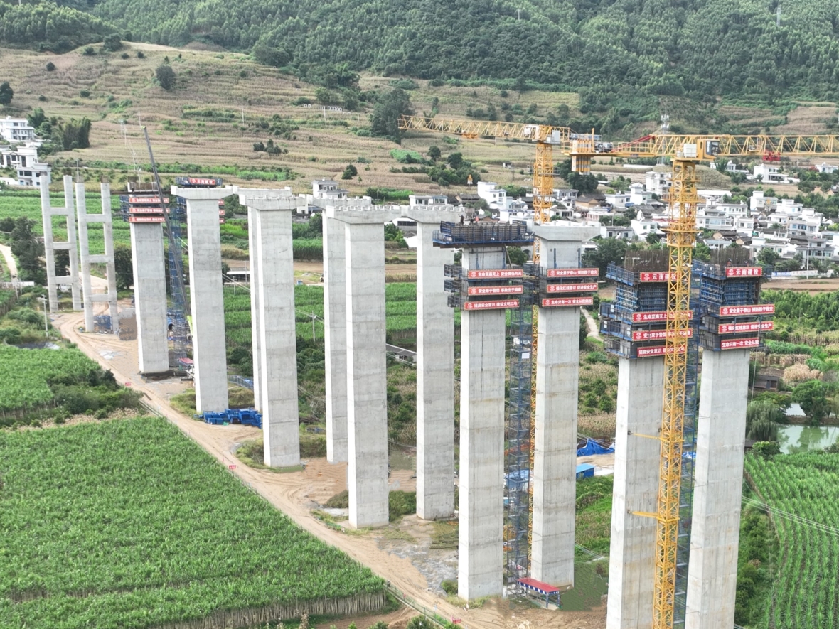 1763599871276502.jpg 南云高速項目 (2).JPG